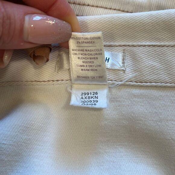 Stretch Women's White Denim Jacket - Picture 9 of 9